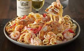 Olive Garden Chicken and Shrimp Carbonara