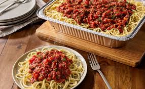 Olive Garden Spaghetti with Meat Sauce Serves 4-6